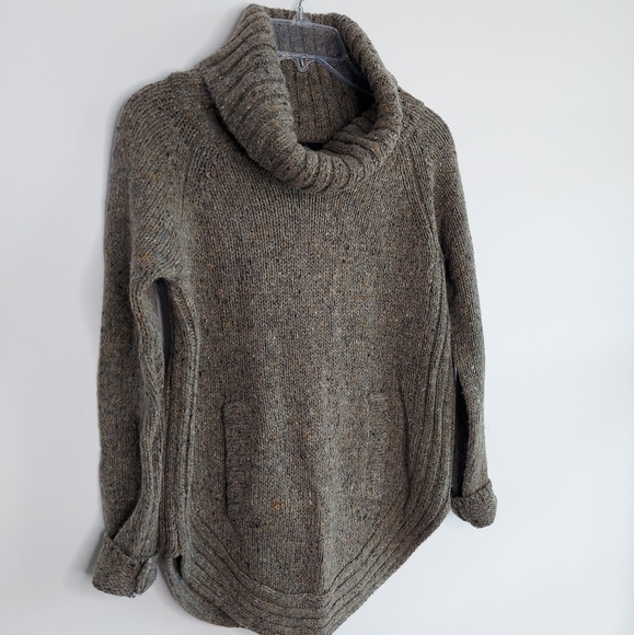 Cynthia Rowley Wool Blend Cowl-Neck Sweater Kangaroo Pockets Rounded Hem Tunic M - Picture 2 of 14